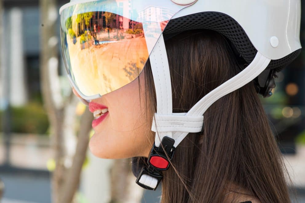 DIEZZ Sport - 5 avantages de porter un casque de vélo avec visière - Une meilleure visibilité