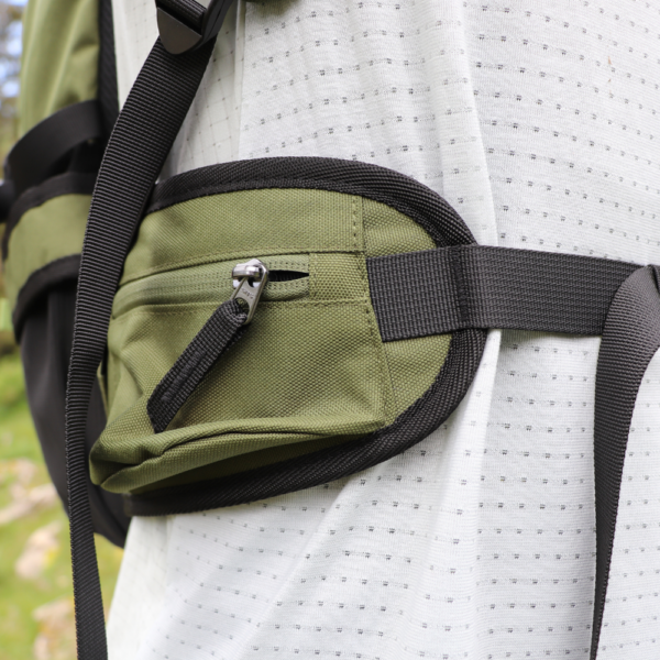 Bretelles ajustables et dos matelassé – sac Hillbilly 30L